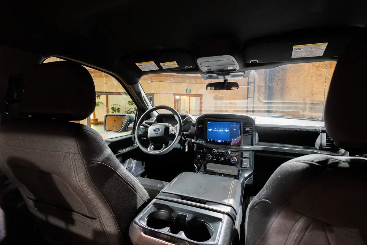 ford f 150 lobo 2025 27 interior front row 1 jpg