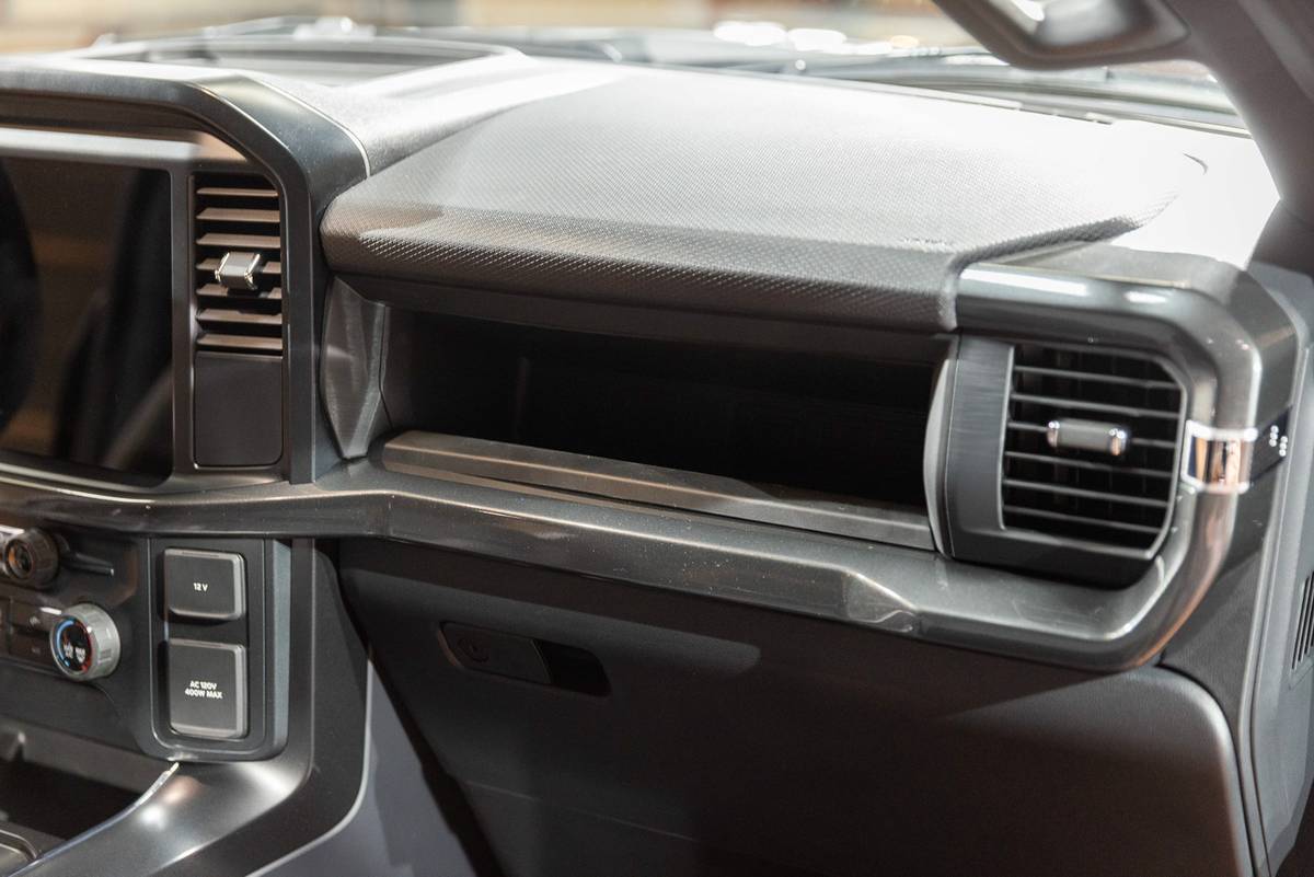 ford f 150 lobo 2025 40 interior dashboard 1 jpg