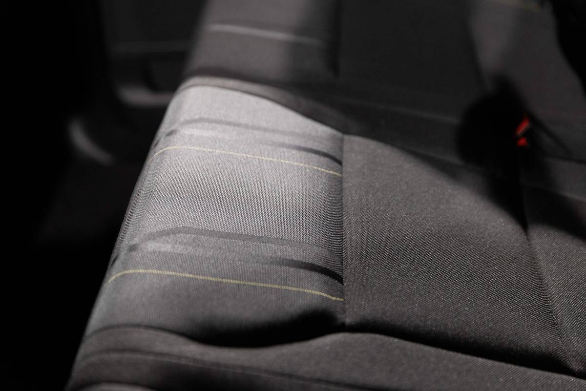 ford f 150 lobo 2025 45 interior backseat 1 jpg