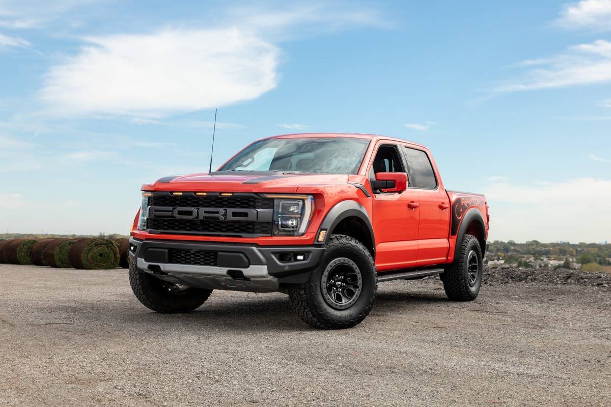 ford-f-150-raptor-2021-04-outer-front-angle-orange-truck