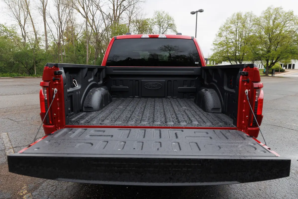 ford f 150 stx lobo supercharged 2025 13 exterior cargo bed scaled jpg