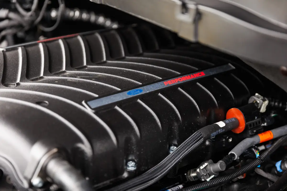 ford f 150 stx lobo supercharged 2025 15 interior engine scaled jpg