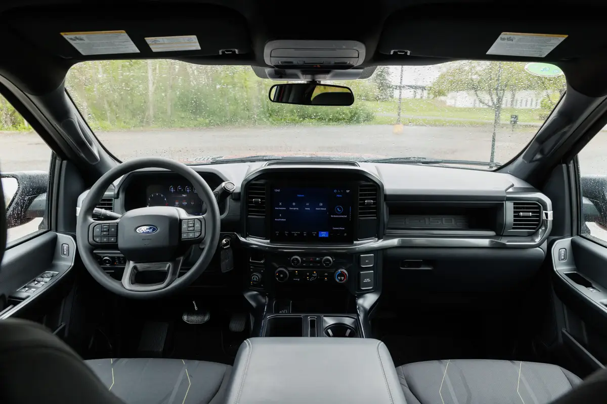 ford f 150 stx lobo supercharged 2025 16 interior front row scaled jpg