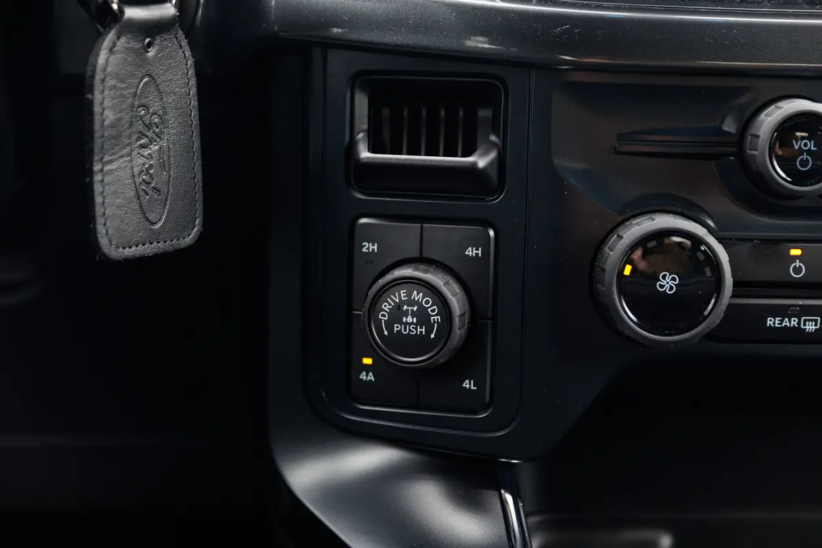 ford f 150 stx lobo supercharged 2025 25 interior drive mode scaled jpg