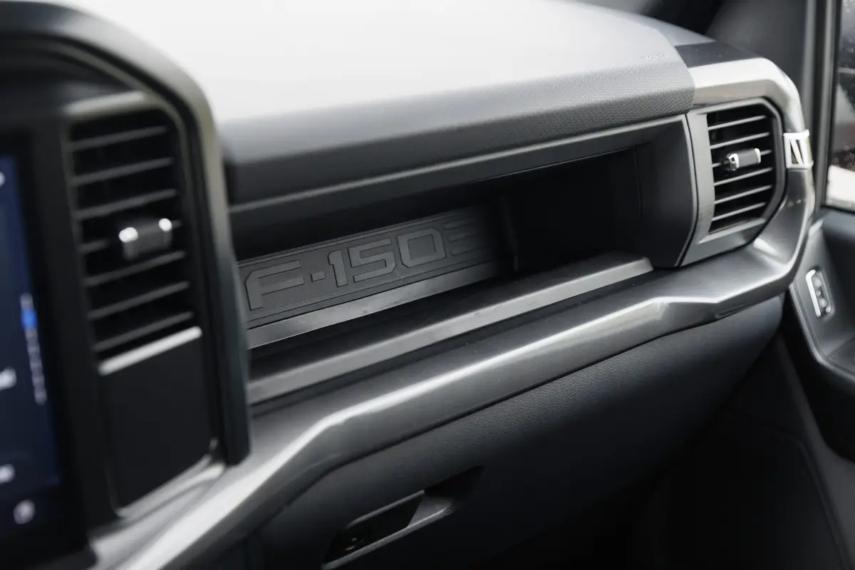 ford f 150 stx lobo supercharged 2025 27 interior dashboard scaled jpg