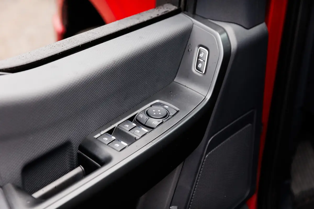 ford f 150 stx lobo supercharged 2025 30 interior door scaled jpg