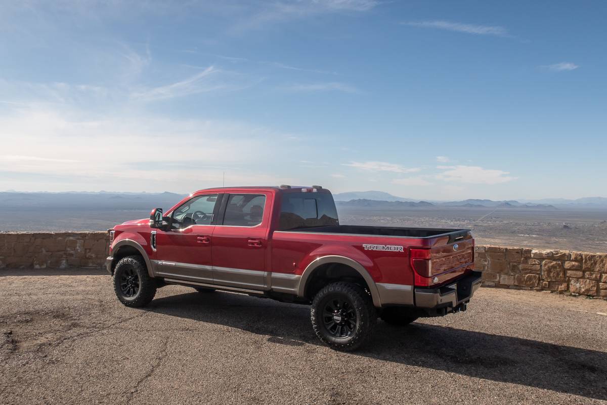 ford f 250 super duty 2020 17 angle  exterior  rear  red jpg
