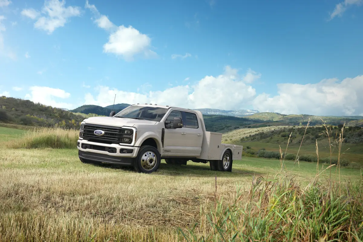 ford f 550 super duty 2027 exterior oem 02 jpg