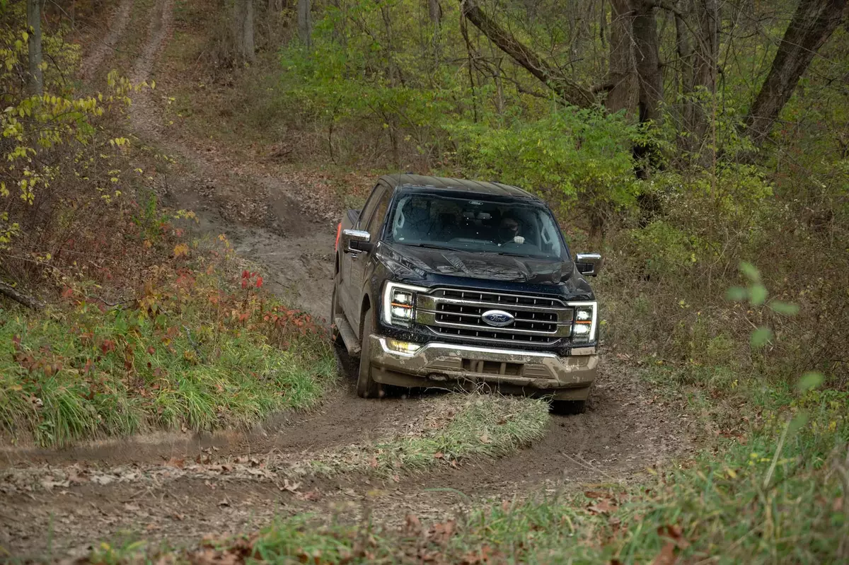 2021 Ford F-150 off-road driving