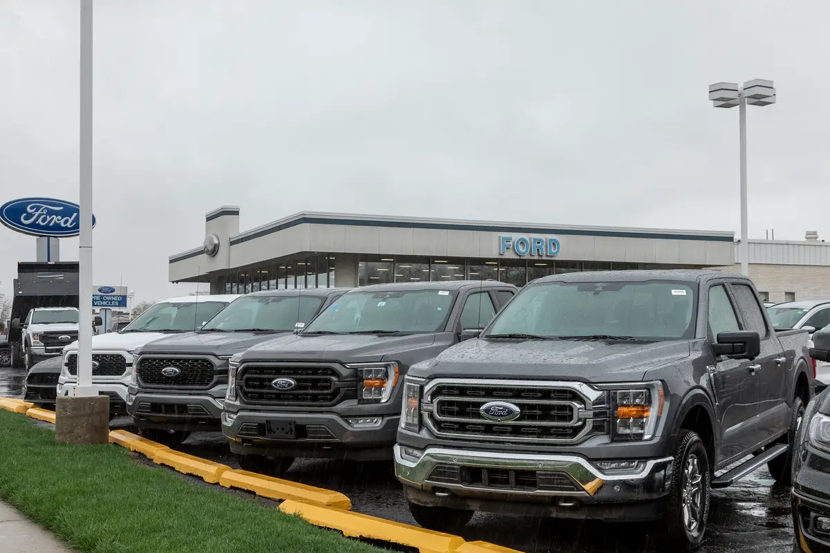 ford f150 2021 dealership jpg