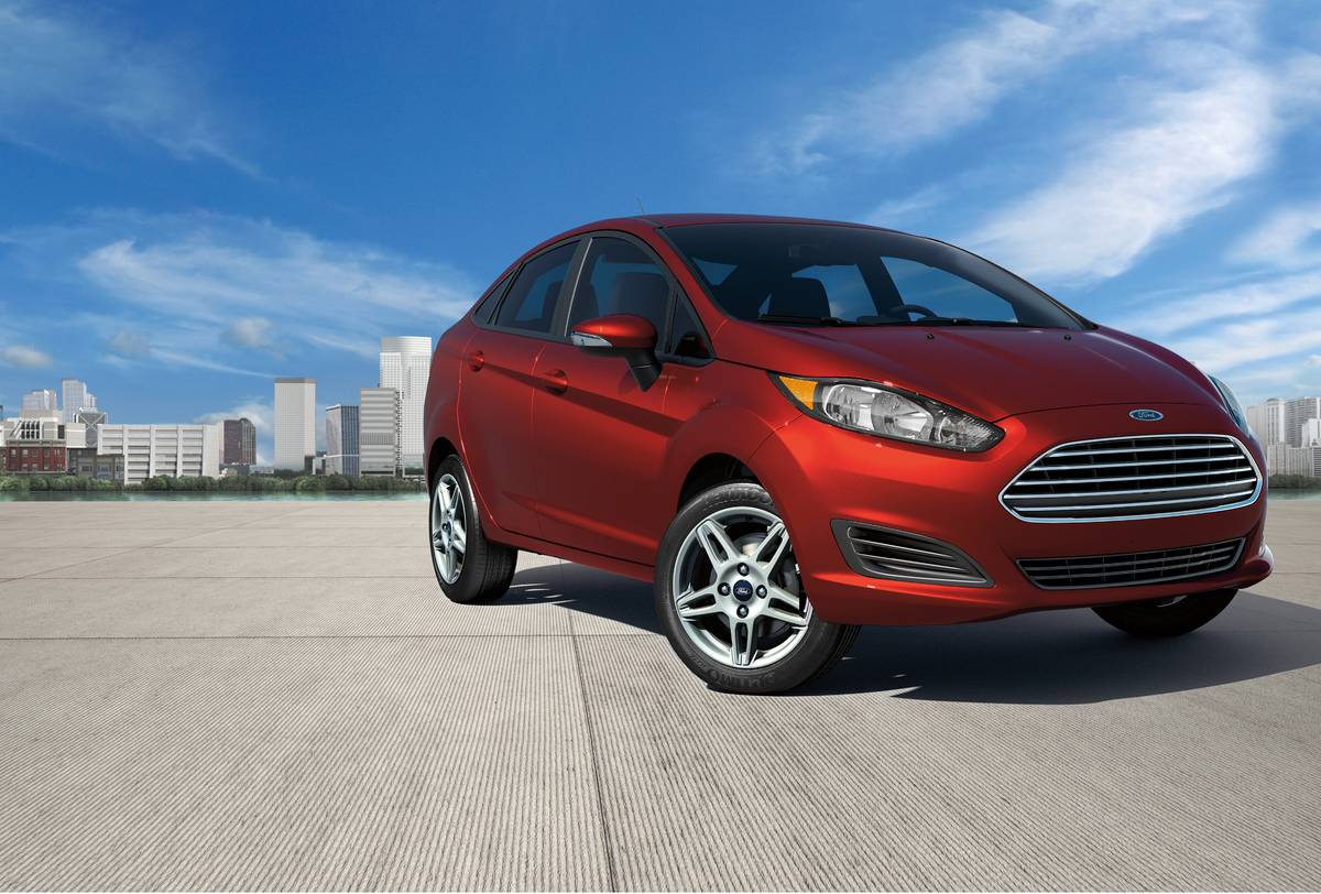 ford fiesta se 2019 01 angle  exterior  front  red jpg