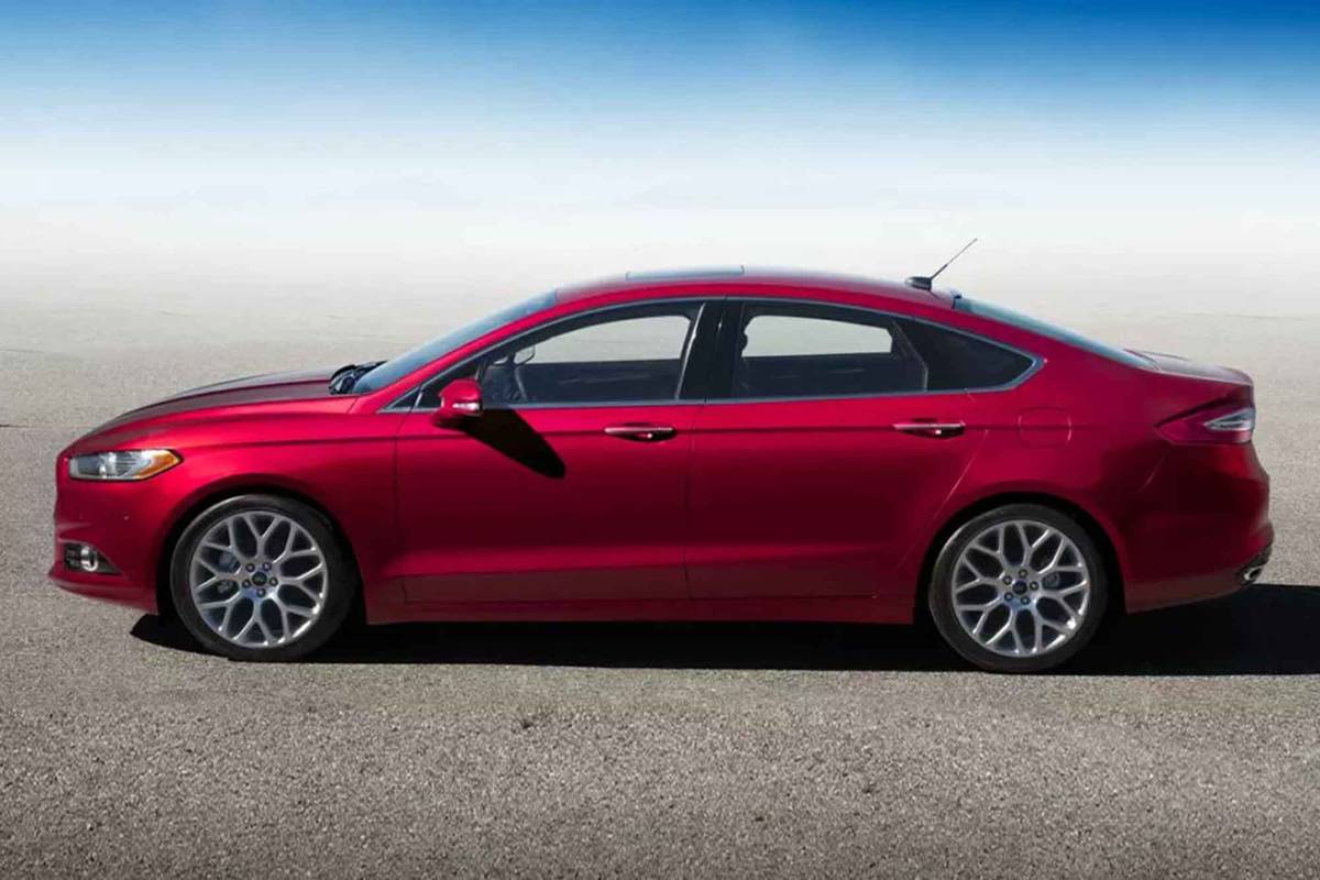 ford-fusion-2015-exterior-side-profile-oem