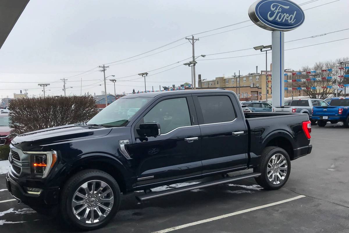 Ford f deals 150 platinum hybrid