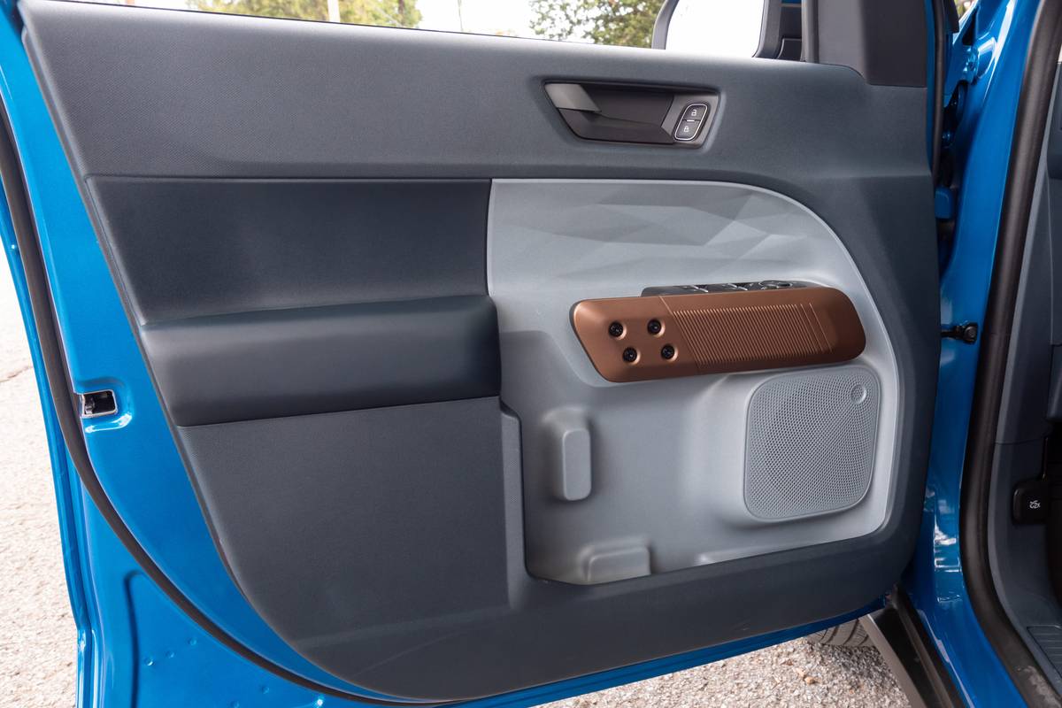 ford maverick 2022 42 controls doors interior truck scaled jpg