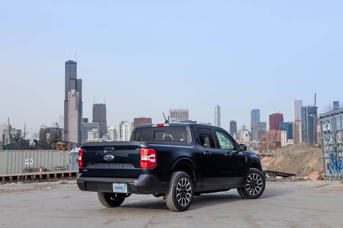 ford maverick lariat 2022 02 black exterior rear angle truck scaled jpg