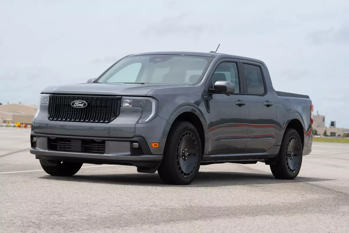 2025 Ford Maverick Lobo The Return of the Street Truck