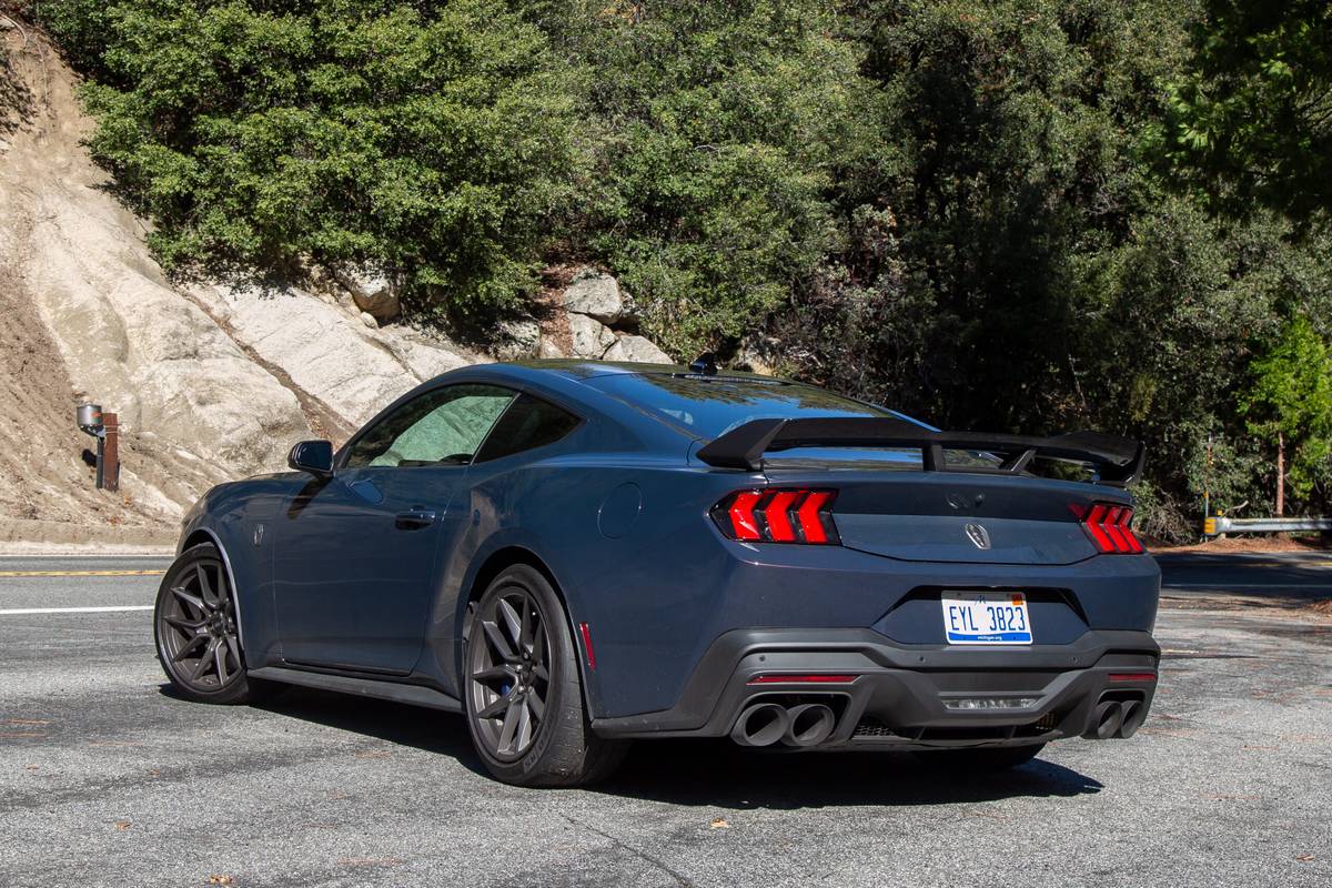 ford mustang dark horse 2025 12 exterior rear angle scaled jpg
