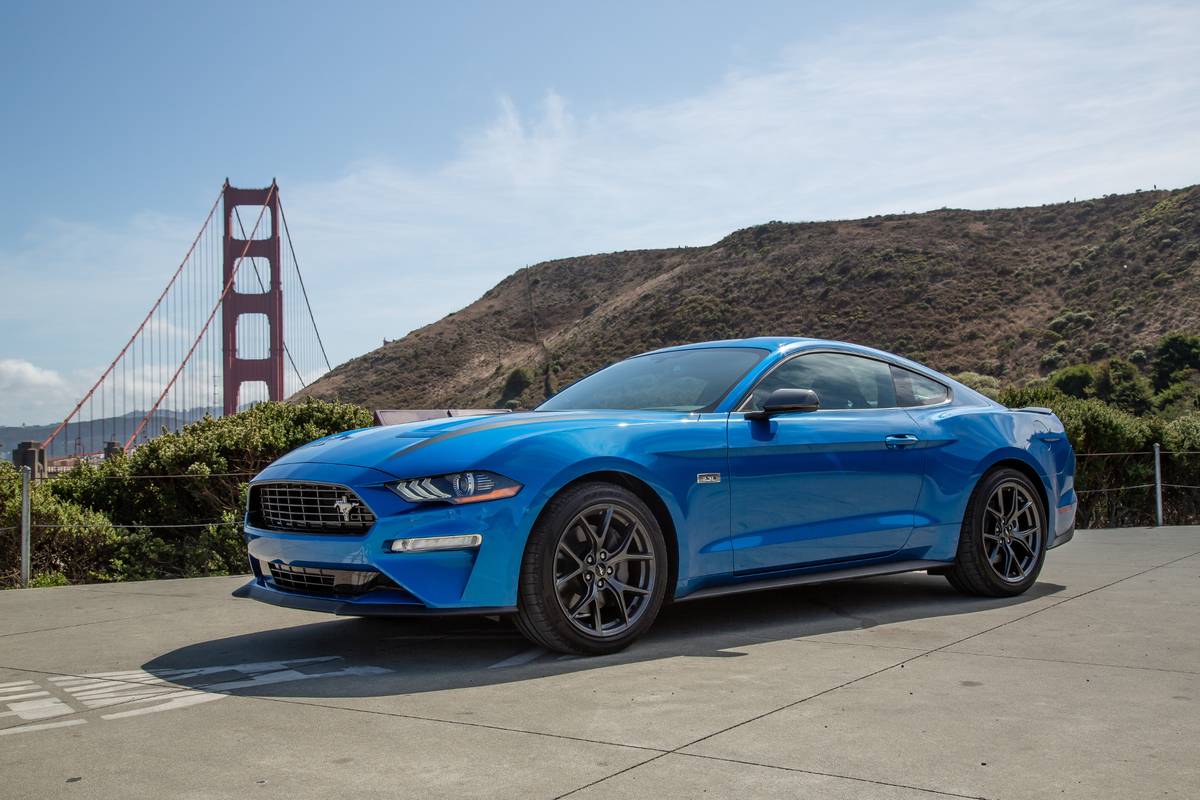 ford mustang ecoboost 2020 10 angle  blue  exterior  front jpg