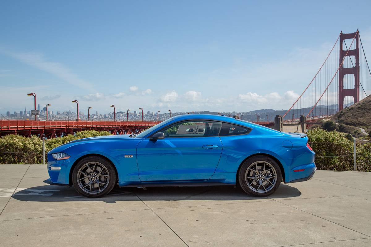 ford mustang ecoboost 2020 11 blue  exterior  profile jpg