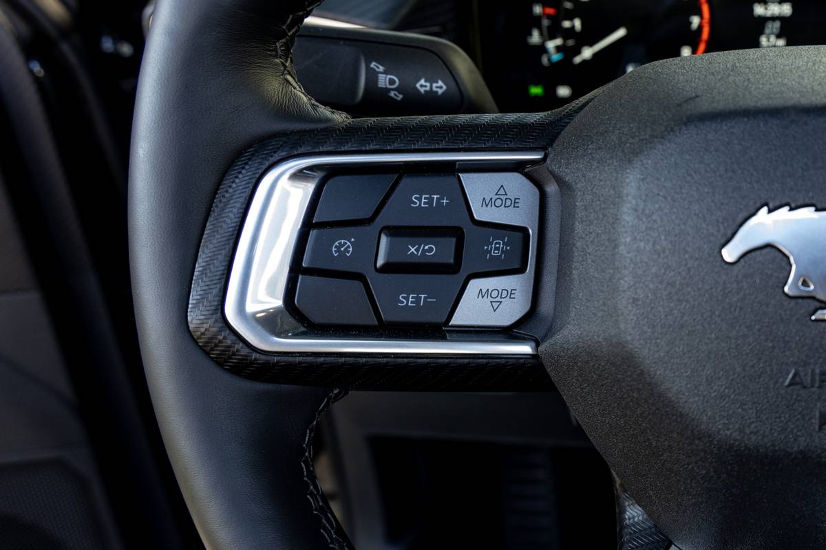 ford mustang ecoboost 2024 42 interior steering wheel controls jpg