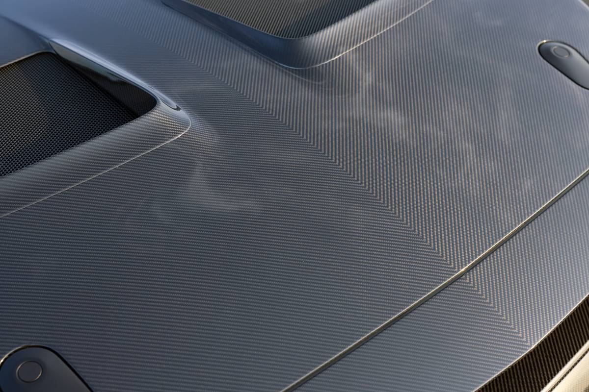 ford mustang gtd liquid carbon 2025 exterior oem 06 jpg