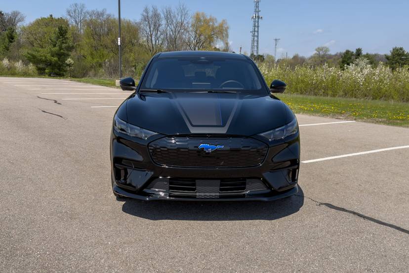 ford-mustang-mach-e-gt-california-special-2026-02-exterior-front