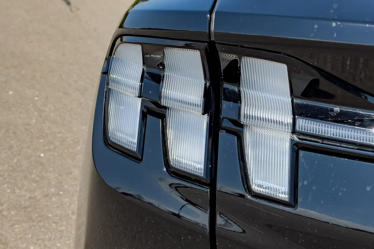ford mustang mach e gt california special 2026 17 exterior taillight scaled jpg