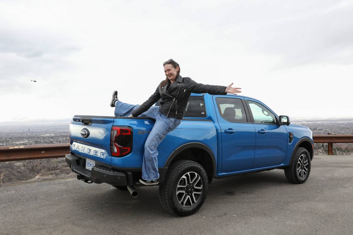 ford ranger lariat 2024 70 exterior rear angle scaled jpg