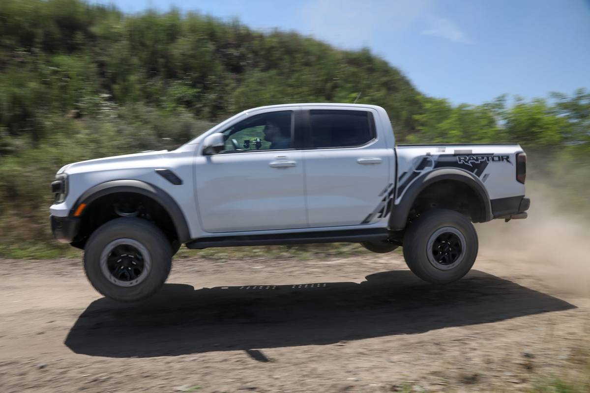 ford ranger raptor supercrew 4x4 2024 14 exterior offroad profile scaled jpg