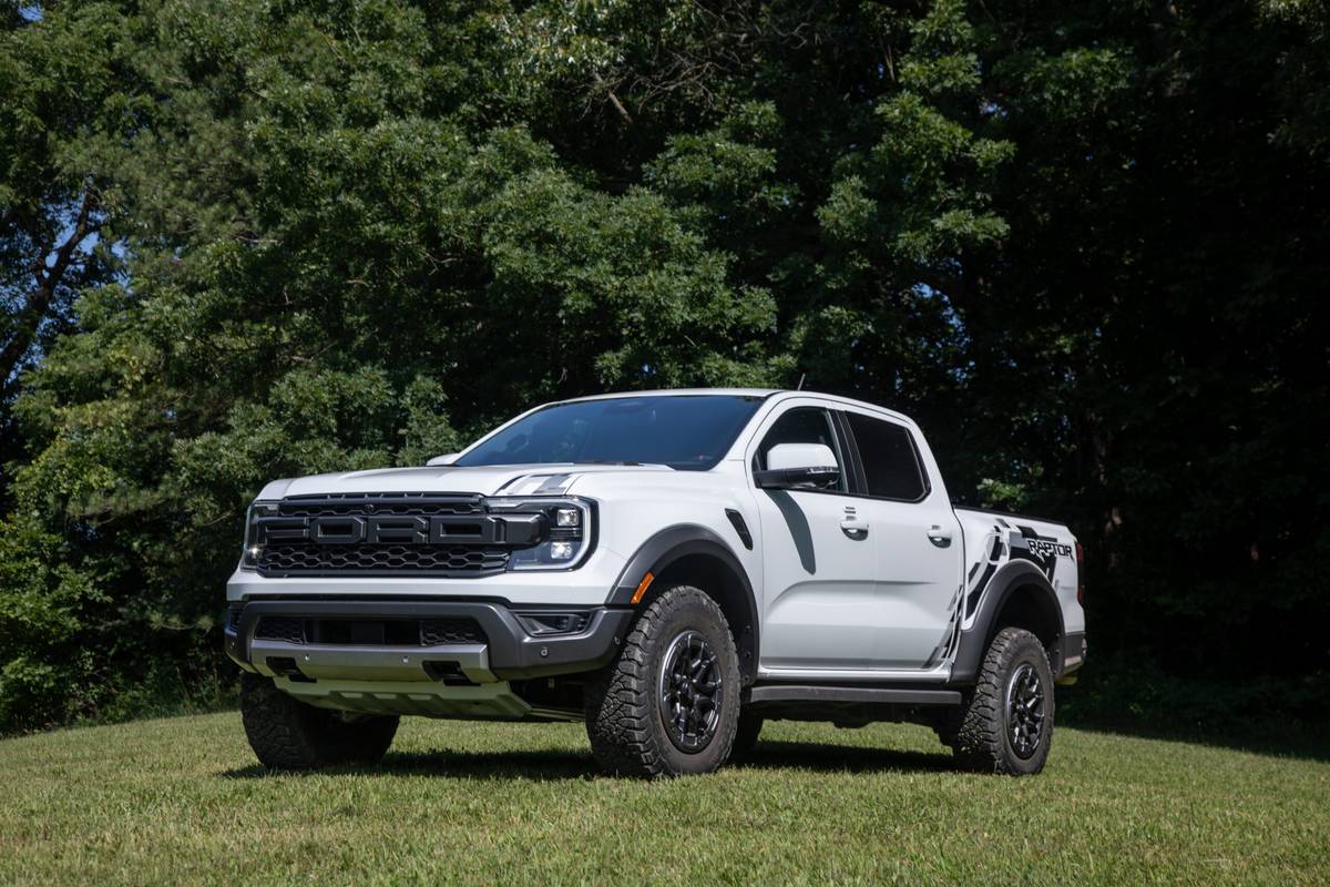 ford ranger raptor supercrew 4x4 2024 18 exterior front angle scaled jpg