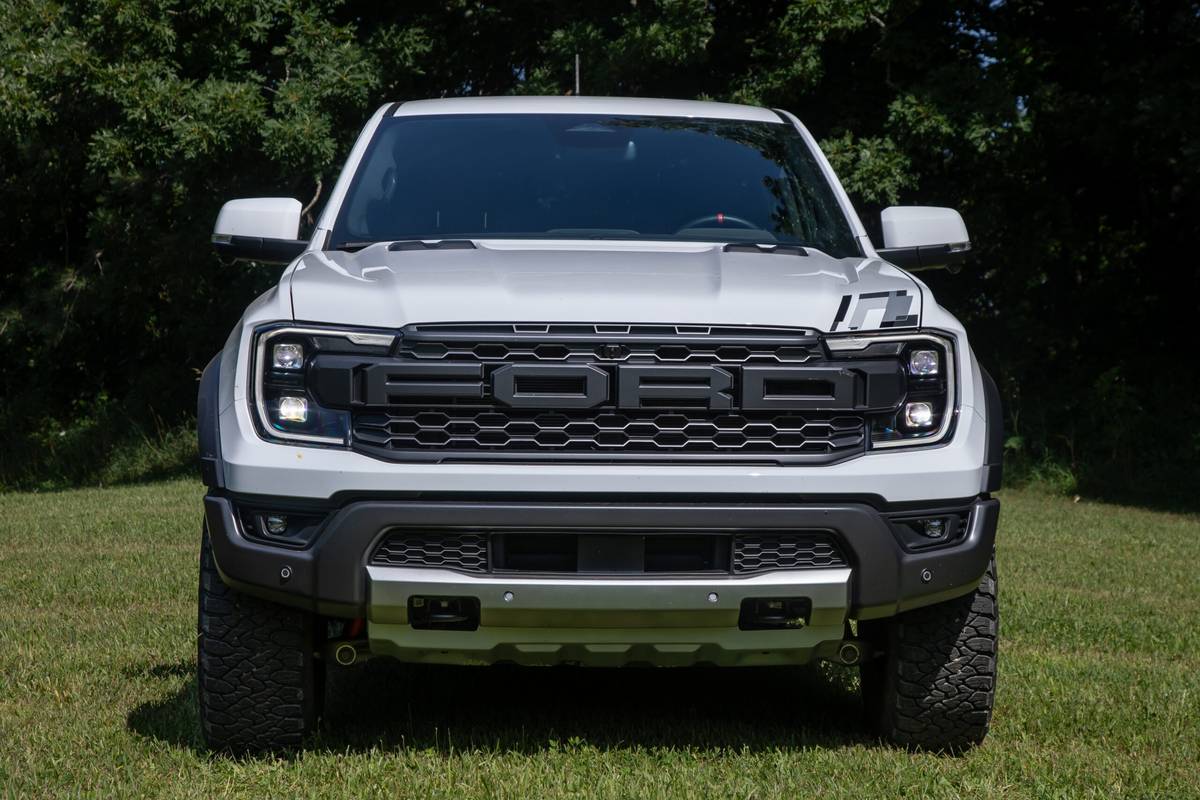 ford ranger raptor supercrew 4x4 2024 19 exterior front scaled jpg