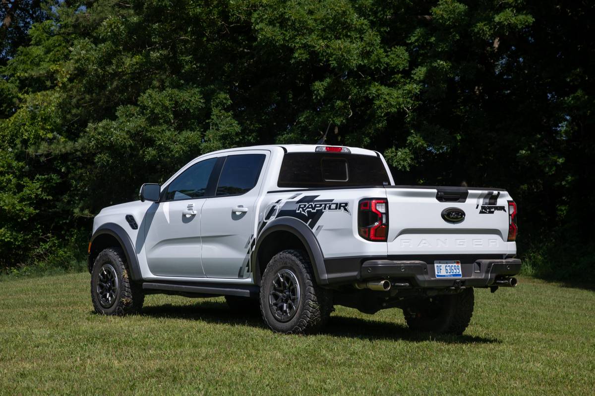 ford ranger raptor supercrew 4x4 2024 35 exterior rear angle scaled jpg
