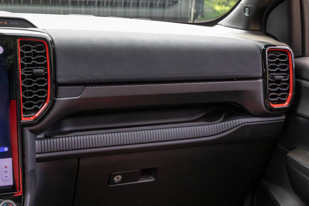 ford ranger raptor supercrew 4x4 2024 77 interior dashboard scaled jpg