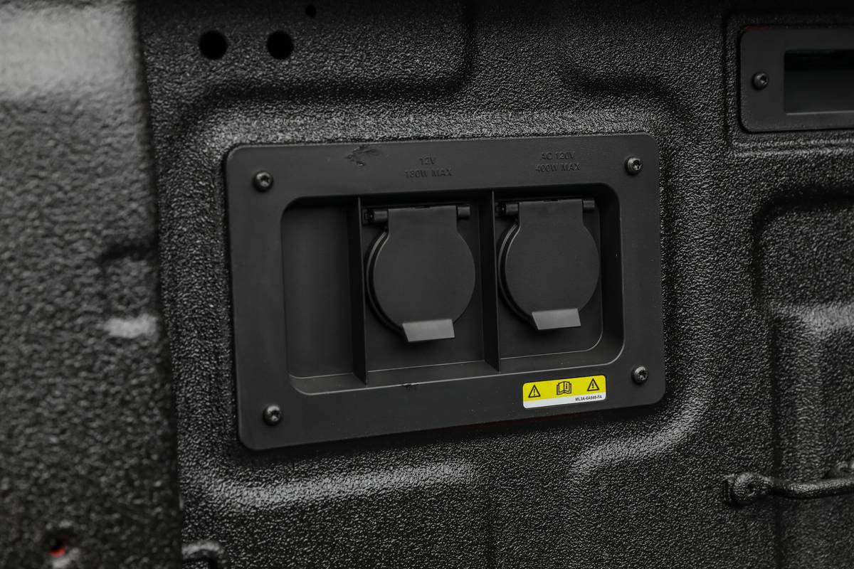 ford ranger xlt 2024 27 interior bed outlet scaled jpg