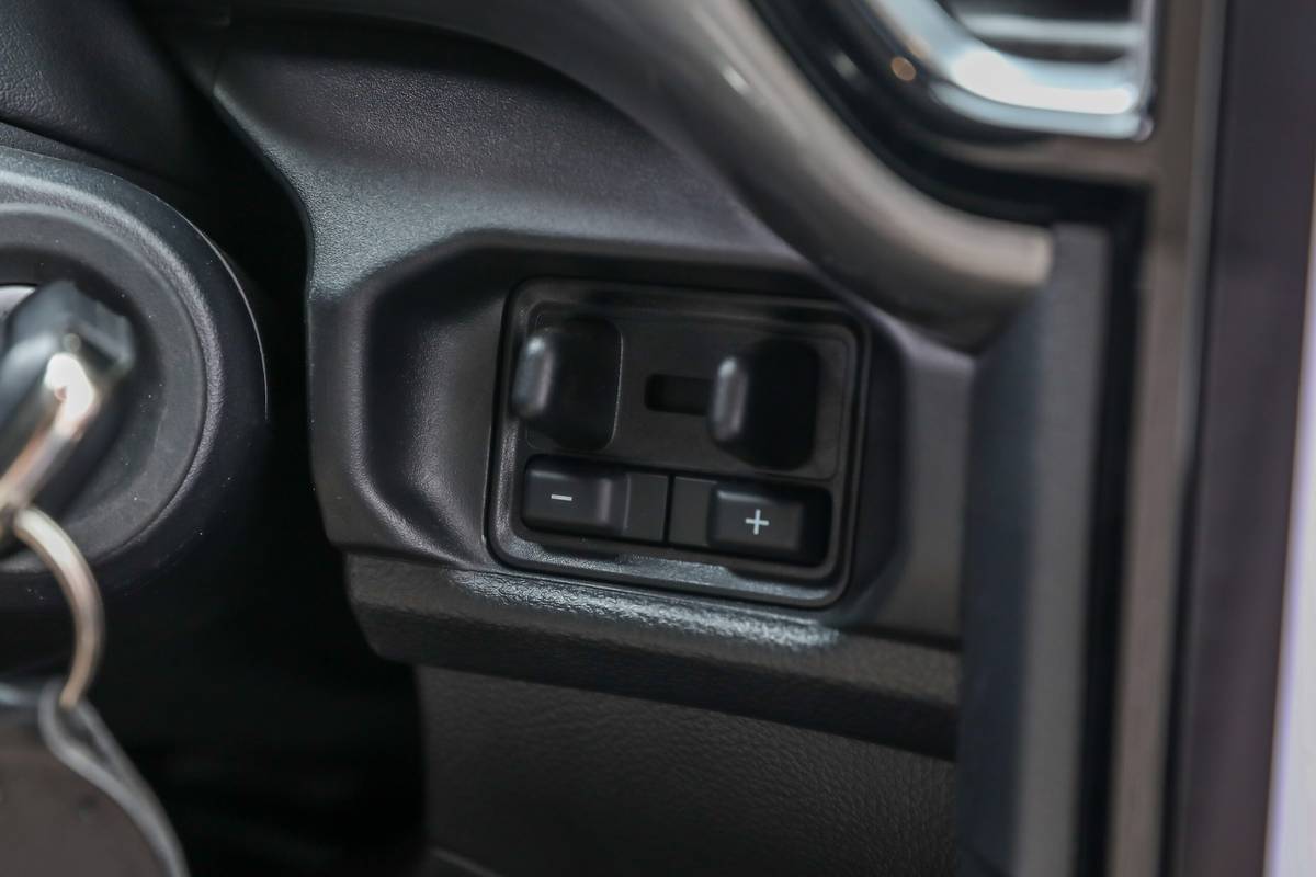 ford ranger xlt 2024 50 interior trailer control scaled jpg