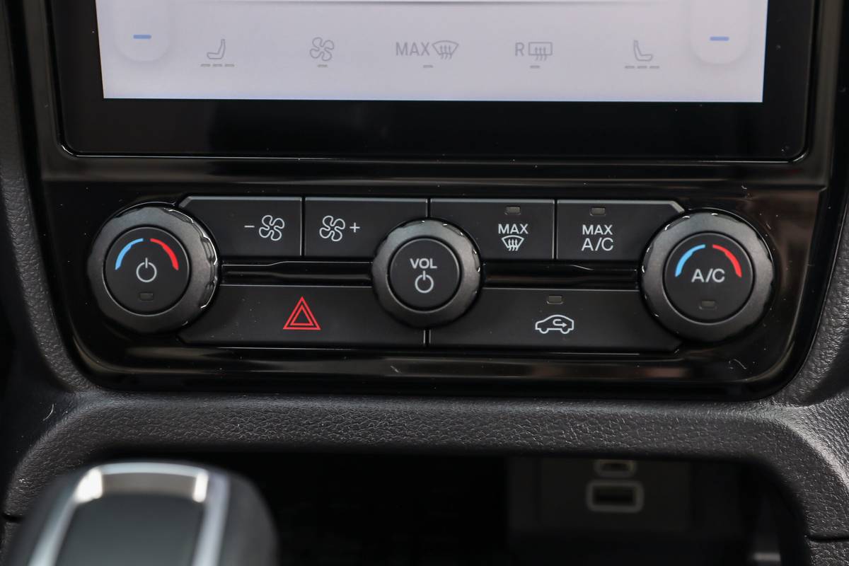 ford ranger xlt 2024 51 interior climate control scaled jpg