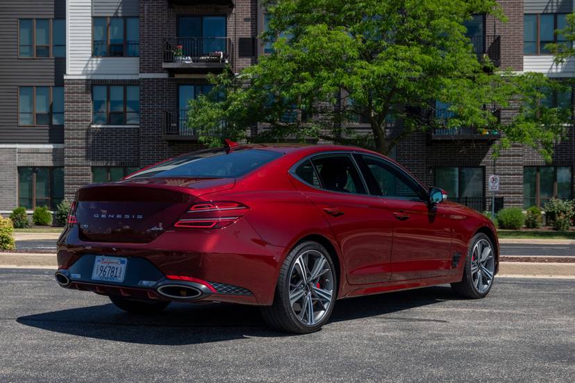 genesis-g70-awd-2.5t-sport-prestige-2024-07-exterior-rear-angle