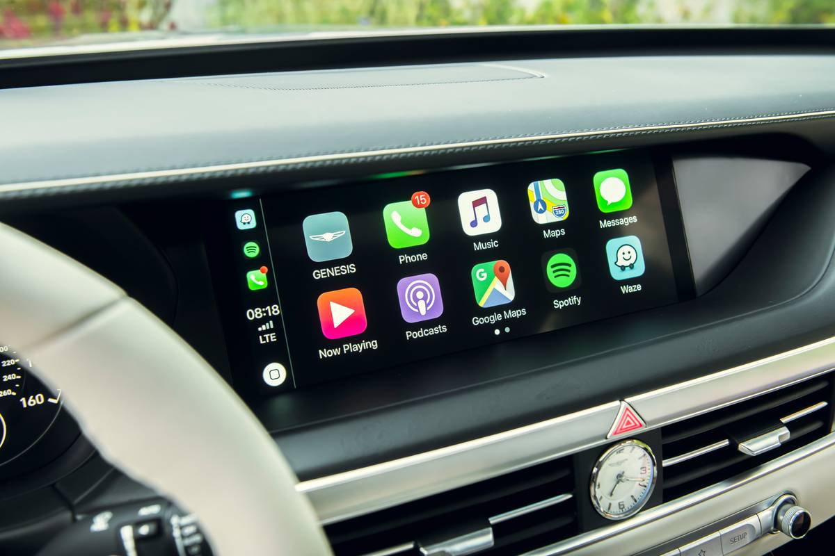 genesis g90 2020 09 center stack display  interior jpg