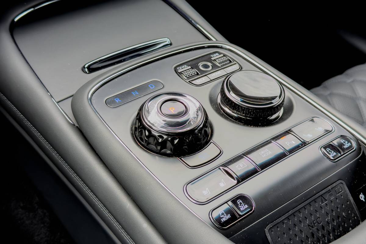genesis g90 2026 07 interior gearshift scaled jpg