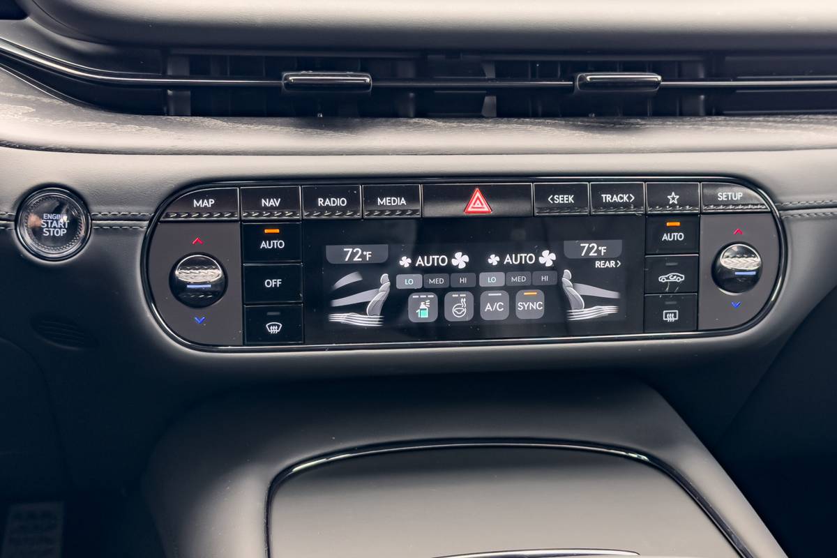 genesis g90 2026 13 interior climate control scaled jpg