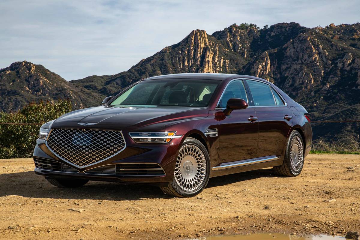 2024 Genesis G90 Review - Berta Steffane