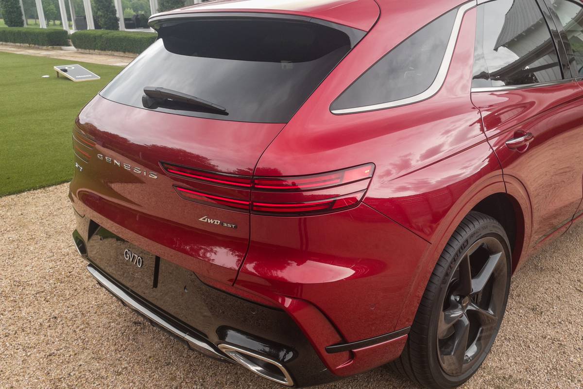 2026 Genesis GV70
