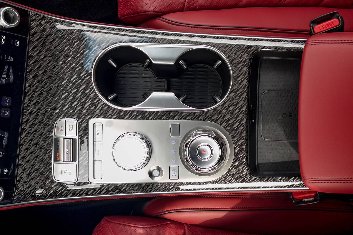 2026 Genesis GV70