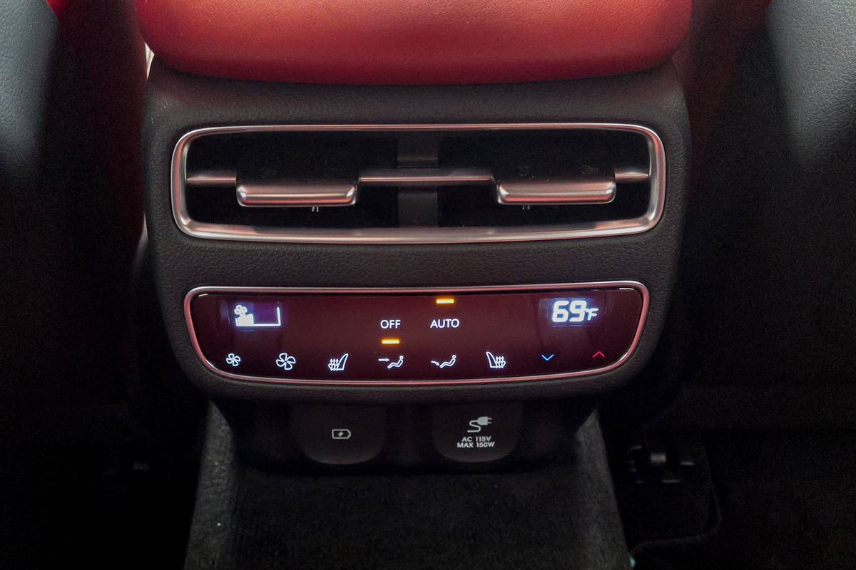 2026 Genesis GV70
