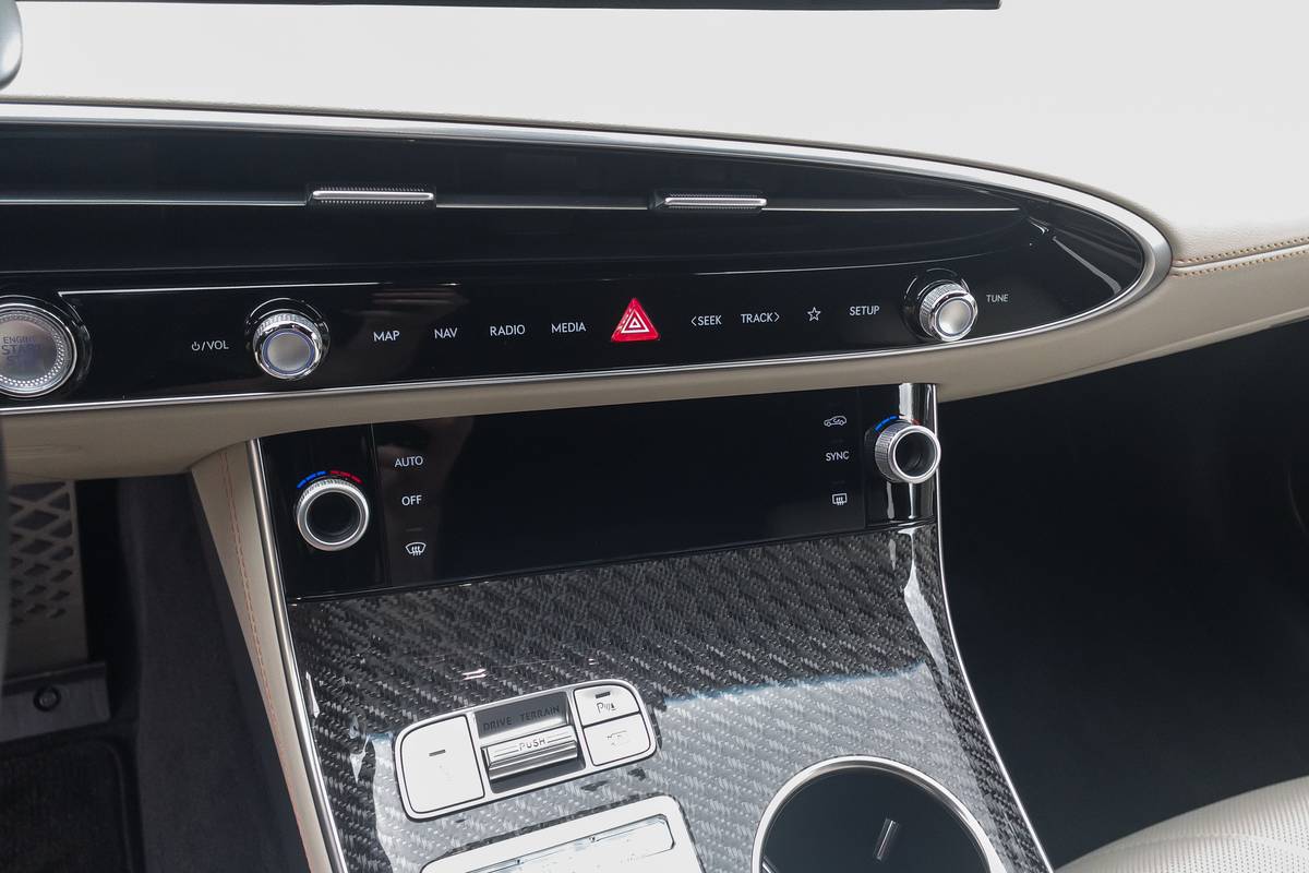 2026 Genesis GV70