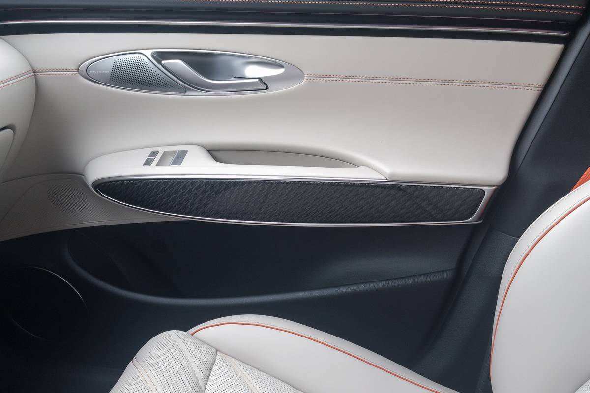 2026 Genesis GV70