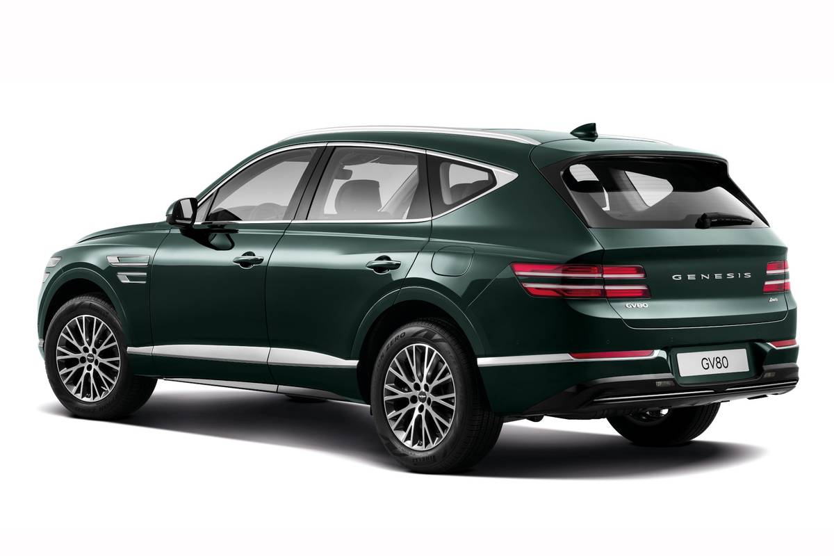 genesis gv80 04 angle exterior green rear jpg