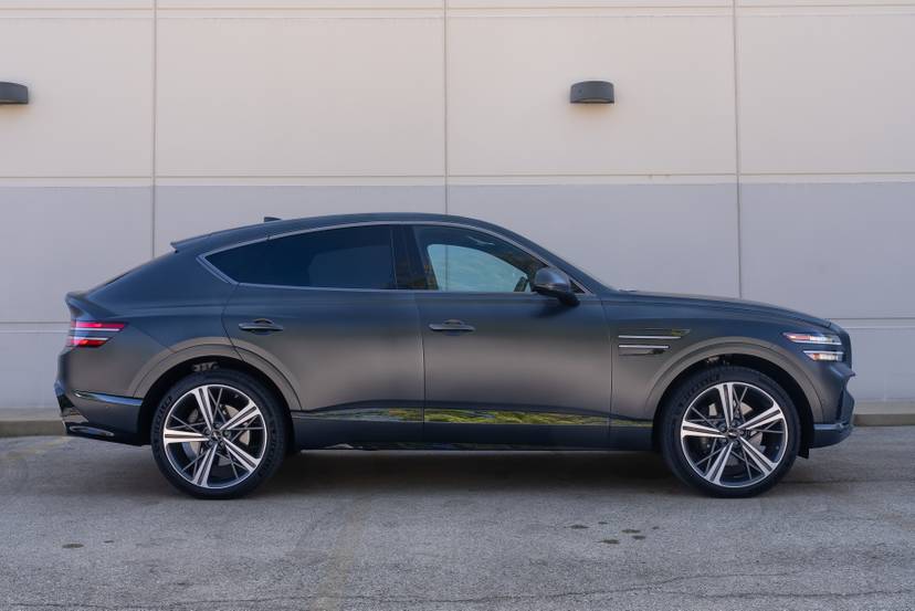 genesis-gv80-coupe-2025-05-exterior-profile-grey