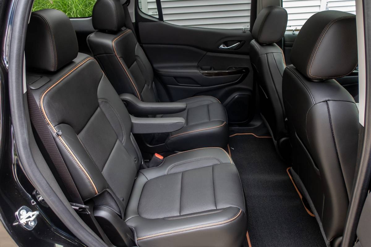 Exterior & Interior Dimensions: GMC Acadia | Finnegan Chevy Buick GMC