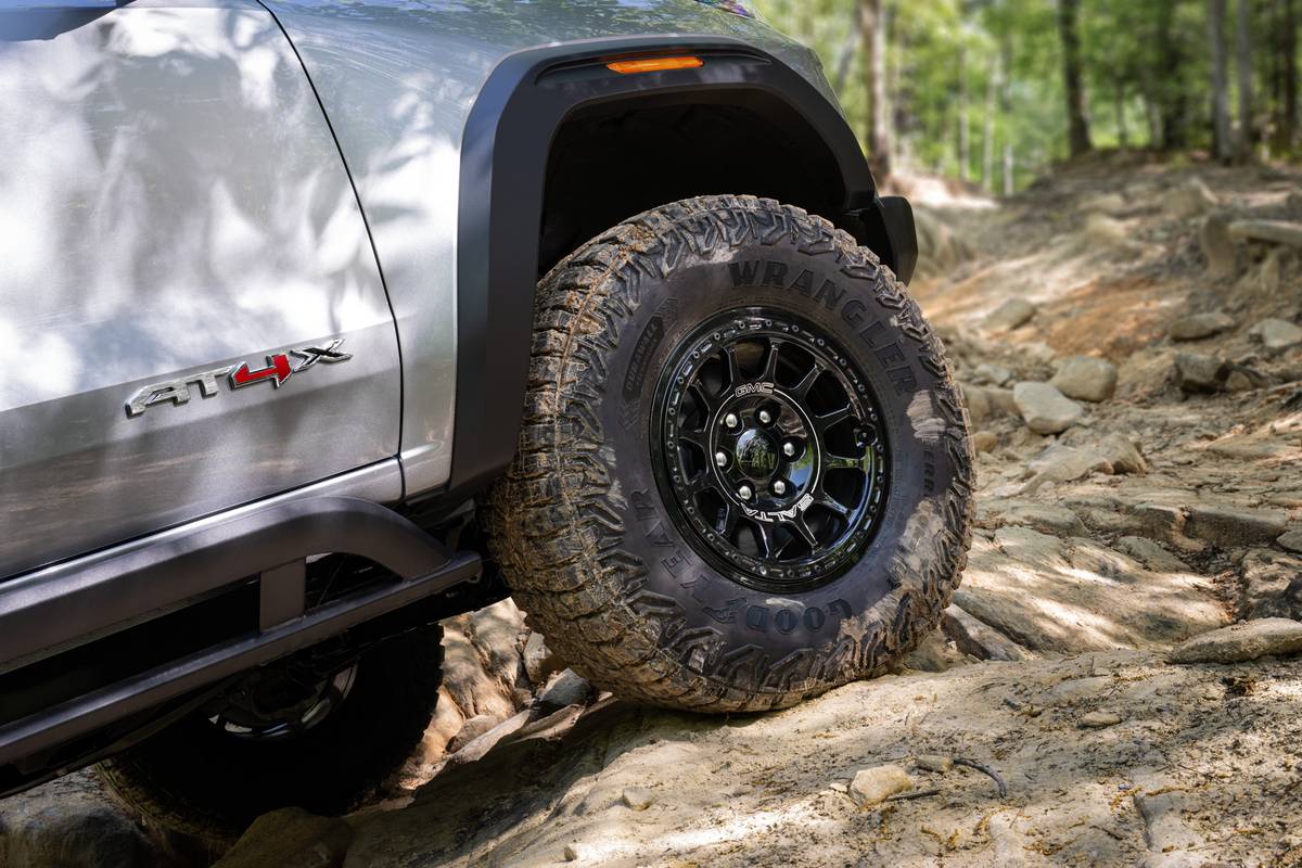 New 2024 AT4X AEV Edition Is Most Extreme GMC Canyon Yet